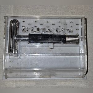 Gillette Black Handle Super Speed Safety Razor from 1967 With Original Case